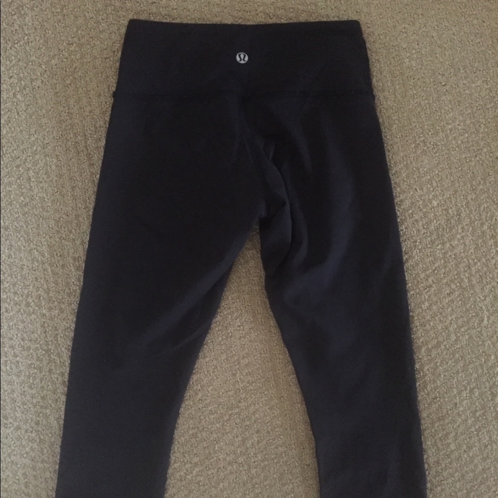 Black Lululemon leggings